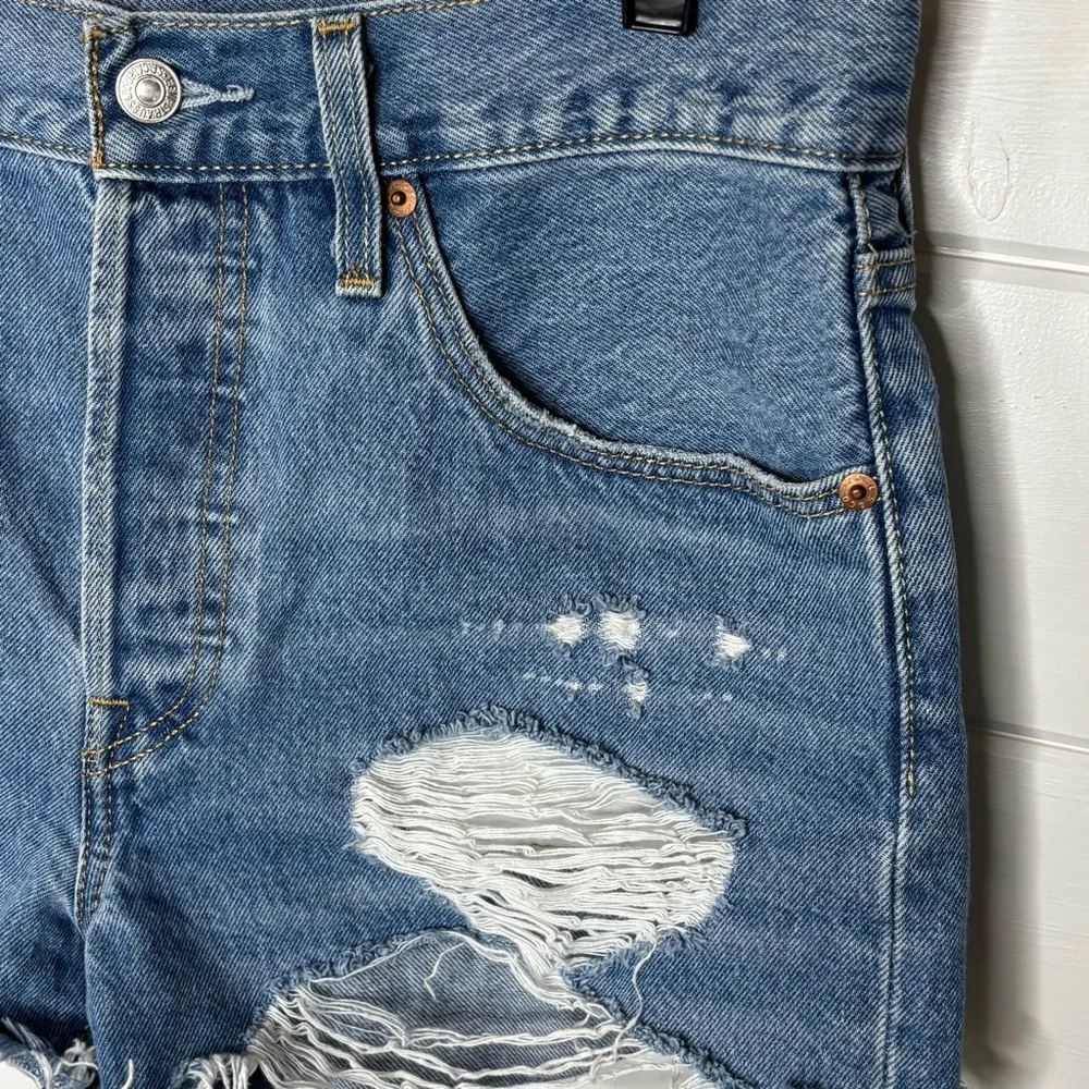 Levis 501 Vintage Denim Shorts Frayed Hem High Waist Button Fly Distressed 30
